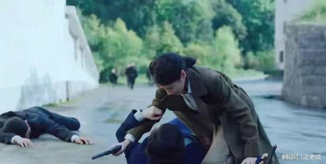 看哭全网！舟山的解放多亏黎晴抓捕朱枫不朽情缘平台《沉默的荣耀》结局反转(图1)